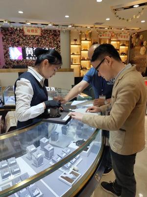 為消費者把關！莆田質檢督導檢查黃石工藝城各黃金珠寶首飾商場